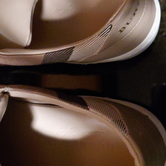 Burberry - Picture 6 of 7